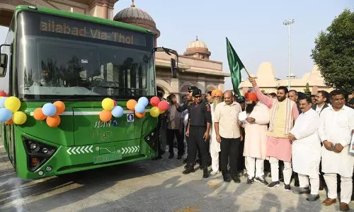Kurukshetra को मिलीं 10 इलेक्ट्रिक बसें, सीएम सैनी ने सिटी सेवा का शुभारंभ किया