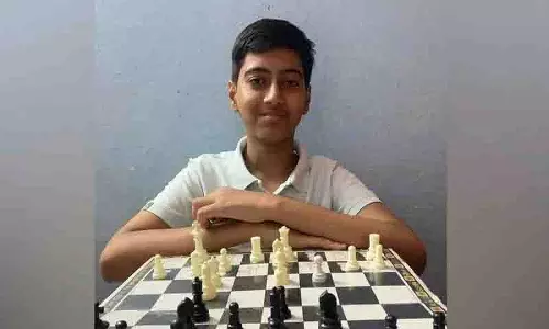 Sricharan Tej ने ब्रिलियंट ट्रॉफी जूनियर ऑनलाइन शतरंज टूर्नामेंट जीता Sricharan Tej ने ब्रिलियंट ट्रॉफी जूनियर ऑनलाइन शतरंज टूर्नामेंट जीता