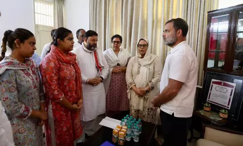 Haryana : राहुल गांधी ने परिवार की पीड़ा को समाप्त करने के लिए आरोपी की गिरफ्तारी का आह्वान Haryana : राहुल गांधी ने परिवार की पीड़ा को समाप्त करने के लिए आरोपी की गिरफ्तारी का आह्वान