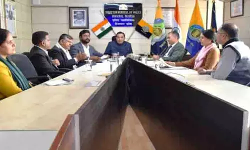 दलित लड़के की आत्महत्या, SC पैनल ने पुलिस को निर्देशों का सख्ती से पालन सुनिश्चित करने को कहा दलित लड़के की आत्महत्या, SC पैनल ने पुलिस को निर्देशों का सख्ती से पालन सुनिश्चित करने को कहा