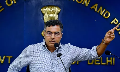 दिल्ली जल बोर्ड अनाधिकृत जल कनेक्शनों को नियमित करने पर 96 प्रतिशत की छूट देगा: Parvesh Verma दिल्ली जल बोर्ड अनाधिकृत जल कनेक्शनों को नियमित करने पर 96 प्रतिशत की छूट देगा: Parvesh Verma