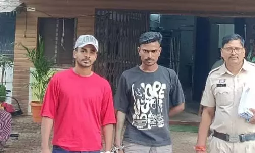 ड्रग्स सप्लाई नेटवर्क में शामिल दो और लड़के गिरफ्तार, टिकरापारा पुलिस की कार्रवाई