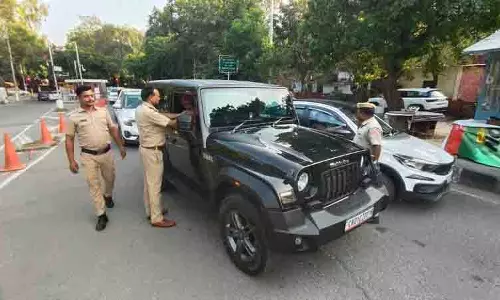 PU प्रवेश, 1,300 पार्किंग स्टिकर आवंटित, लगभग 300 ने ऑनलाइन आवेदन किया PU प्रवेश, 1,300 पार्किंग स्टिकर आवंटित, लगभग 300 ने ऑनलाइन आवेदन किया