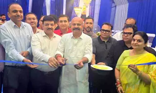 Yudhveer और प्रिया ने जम्मू की पहली उच्च तकनीक वाली मछली प्रसंस्करण इकाई को लोगों के लिए वरदान बताया Yudhveer और प्रिया ने जम्मू की पहली उच्च तकनीक वाली मछली प्रसंस्करण इकाई को लोगों के लिए वरदान बताया