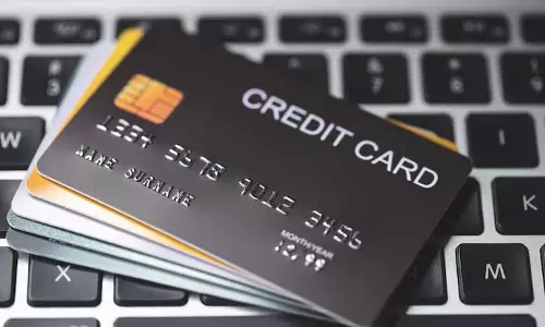 Credit cards पर छिपे हुए शुल्क जिनसे आपको सावधान रहना चाहिए