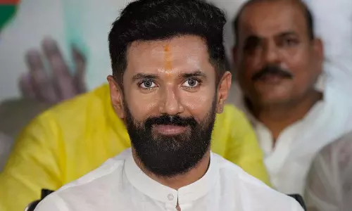 BIG BREAKING: चिराग पासवान ने जारी की 14 प्रत्याशियों की LIST... BIG BREAKING: चिराग पासवान ने जारी की 14 प्रत्याशियों की LIST...