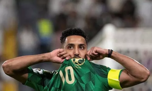 FIFA World Cup 2026 के लिए क्वालीफाई करने पर सऊदी टीम को खेल मंत्री की बधाई FIFA World Cup 2026 के लिए क्वालीफाई करने पर सऊदी टीम को खेल मंत्री की बधाई
