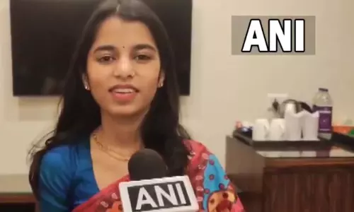 गायिका और भाजपा उम्मीदवार मैथिली ठाकुर ने चुनी जनता सेवा की नई राह गायिका और भाजपा उम्मीदवार मैथिली ठाकुर ने चुनी जनता सेवा की नई राह