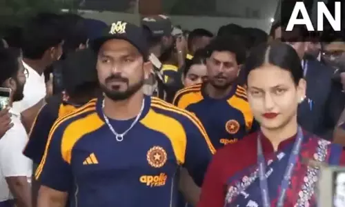 भारतीय क्रिकेट टीम रवाना, ऑस्ट्रेलिया में तीन मैचों की ODI सीरीज में लिया हिस्सा भारतीय क्रिकेट टीम रवाना, ऑस्ट्रेलिया में तीन मैचों की ODI सीरीज में लिया हिस्सा