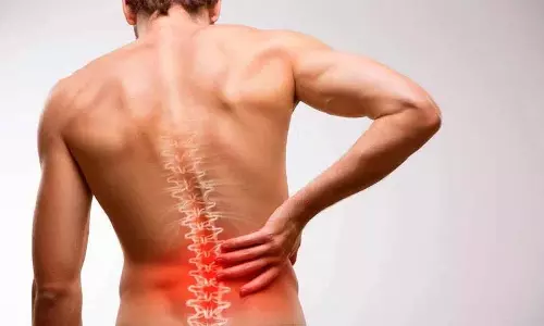क्या आप कमर दर्द से परेशान हैं? तो अपनाएँ ये टिप्स..! क्या आप कमर दर्द से परेशान हैं? तो अपनाएँ ये टिप्स..!