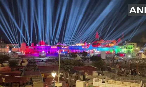 दीपोत्सव से पहले राम की पैड़ी पर लेजर और लाइट शो का परीक्षण आयोजित दीपोत्सव से पहले राम की पैड़ी पर लेजर और लाइट शो का परीक्षण आयोजित
