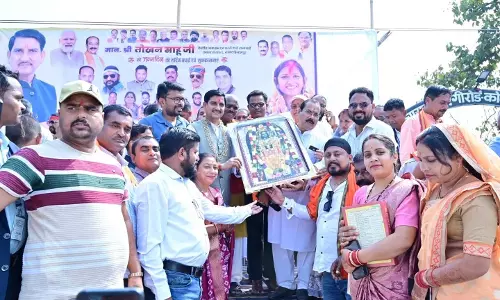 केंद्रीय राज्यमंत्री तोखन साहू के जन्मदिन पर नगर पंचायत कोटा और पार्टी कार्यकर्ताओं ने किया अभिनंदन