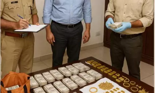 रिटायर्ड अफसर के ठिकानों पर छापेमारी, 18.50 करोड़ की संपत्ति बरामद रिटायर्ड अफसर के ठिकानों पर छापेमारी, 18.50 करोड़ की संपत्ति बरामद