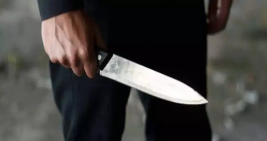 रिटायर्ड फौजी के बेटे का मर्डर, पुलिस बैरियर के पास पड़ी मिली लाश रिटायर्ड फौजी के बेटे का मर्डर, पुलिस बैरियर के पास पड़ी मिली लाश