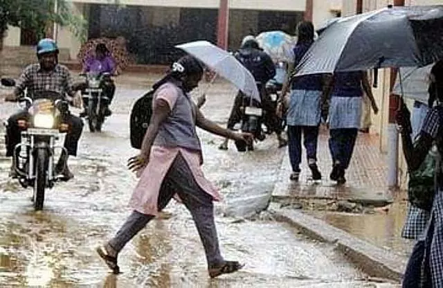 Heavy rain : आज 3 जिलों में स्कूल बंद रहेंगे Heavy rain : आज 3 जिलों में स्कूल बंद रहेंगे