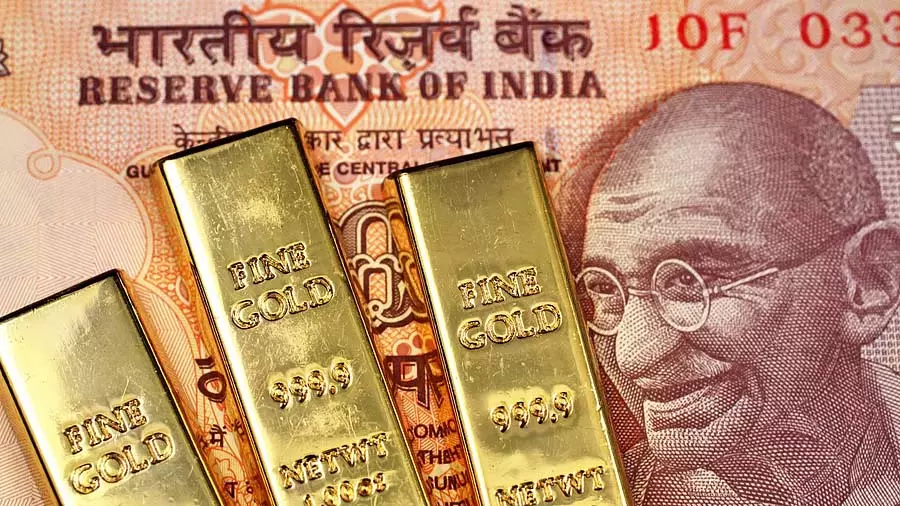 MP : रिटायर्ड एक्साइज ऑफिसर के ठिकानों पर छापे के बाद 18 करोड़ की संपत्ति मिली MP : रिटायर्ड एक्साइज ऑफिसर के ठिकानों पर छापे के बाद 18 करोड़ की संपत्ति मिली