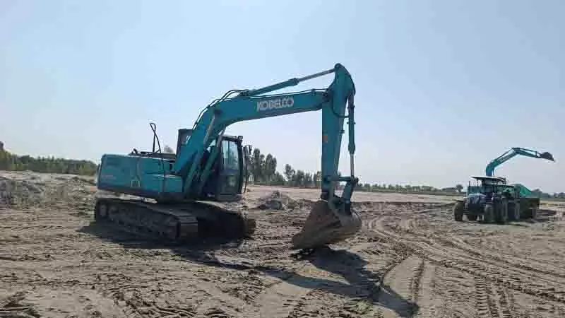 बाढ़ प्रभावित Fazilka के किसान संकट को आजीविका का स्रोत बना रहे बाढ़ प्रभावित Fazilka के किसान संकट को आजीविका का स्रोत बना रहे