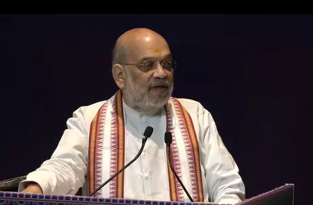 भगोड़े चाहे कहीं भी छुपे क्यों न हों, भारतीय अदालत के सामने लेकर आएंगे: अमित शाह भगोड़े चाहे कहीं भी छुपे क्यों न हों, भारतीय अदालत के सामने लेकर आएंगे: अमित शाह