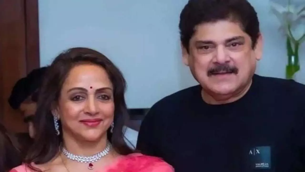 Hema Malini ने महाभारत अभिनेता पंकज धीर को भावभीनी श्रद्धांजलि दी Hema Malini ने महाभारत अभिनेता पंकज धीर को भावभीनी श्रद्धांजलि दी