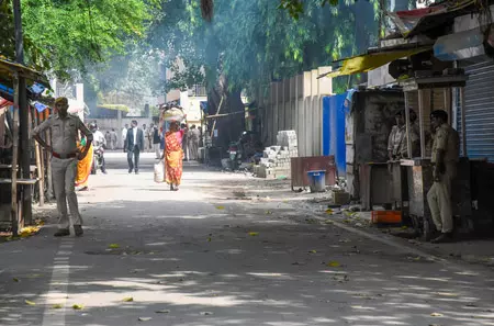 कोर्ट उड़ाने की धमकी से अफरा-तफरी, पुलिस ने शुरू की जांच कोर्ट उड़ाने की धमकी से अफरा-तफरी, पुलिस ने शुरू की जांच