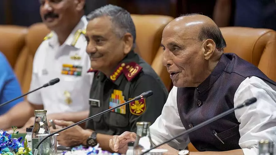ऑपरेशन सिंदूर रक्षा क्षेत्र में आत्मनिर्भरता का सबसे अच्छा उदाहरण है: Rajnath Singh ऑपरेशन सिंदूर रक्षा क्षेत्र में आत्मनिर्भरता का सबसे अच्छा उदाहरण है: Rajnath Singh