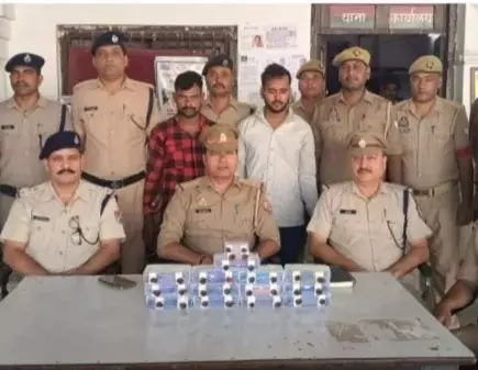 Mirzapur: रेलवे स्टेशन पर गिरोह की घेराबंदी, दो आरोपी गिरफ्तार Mirzapur: रेलवे स्टेशन पर गिरोह की घेराबंदी, दो आरोपी गिरफ्तार