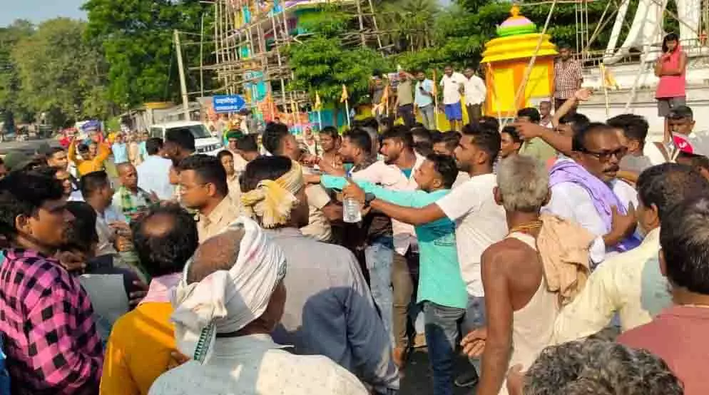 गंजम गांव में मंदिर विवाद पर बवाल, प्रशासन ने BNS 163 लगाया गंजम गांव में मंदिर विवाद पर बवाल, प्रशासन ने BNS 163 लगाया