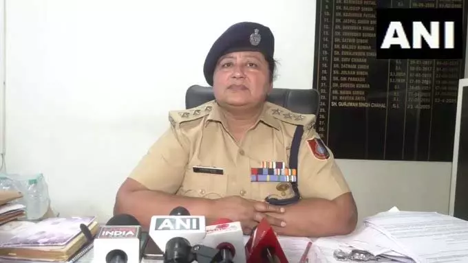 मृतक की पहचान के लिए पोस्टमॉर्टम कराने की तैयारी, पुलिस आरोपियों की तलाश में मृतक की पहचान के लिए पोस्टमॉर्टम कराने की तैयारी, पुलिस आरोपियों की तलाश में