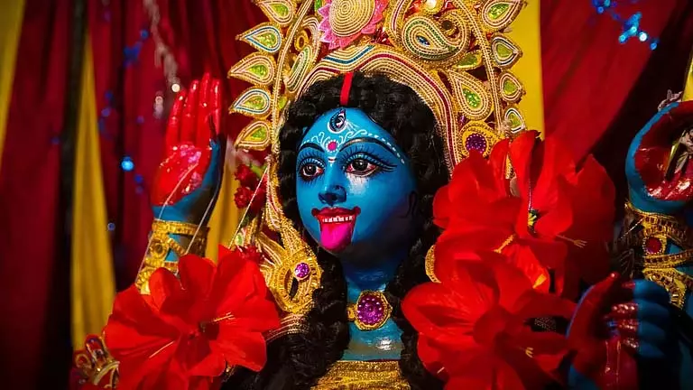 क्या Naihati, बरसात को मात दे पाएगा? ये हैं काली पूजा के सबसे बेहतरीन थीम, लिस्ट क्या Naihati, बरसात को मात दे पाएगा? ये हैं काली पूजा के सबसे बेहतरीन थीम, लिस्ट