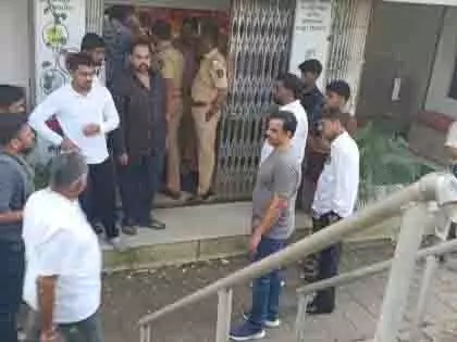 Ghatkopar: गेमिंग की लत ने दो छात्रों को अपराध की राह पर धकेला Ghatkopar: गेमिंग की लत ने दो छात्रों को अपराध की राह पर धकेला