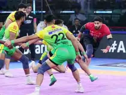 PKL 12: पटना और बेंगलुरु का रोमांचक टकराव, पाइरेट्स का पलड़ा भारी PKL 12: पटना और बेंगलुरु का रोमांचक टकराव, पाइरेट्स का पलड़ा भारी