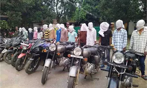 Ranchi: पुलिस की बड़ी कार्रवाई, 22 बाइक के साथ 15 अपराधी गिरफ्तार