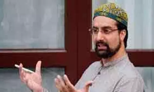 मीरवाइज ने हवाल में मस्जिद उस्मान की आधारशिला रखी मीरवाइज ने हवाल में मस्जिद उस्मान की आधारशिला रखी