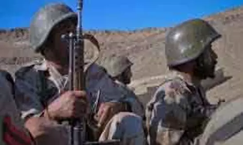 Afghan  लड़ाकों ने झड़पों के बीच पाक चौकी और टैंक कब्जा किया