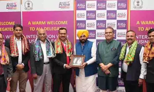 Bengaluru में मुख्यमंत्री मान ने उद्योगपतियों को पंजाब में निवेश के लिए आमंत्रित किया Bengaluru में मुख्यमंत्री मान ने उद्योगपतियों को पंजाब में निवेश के लिए आमंत्रित किया