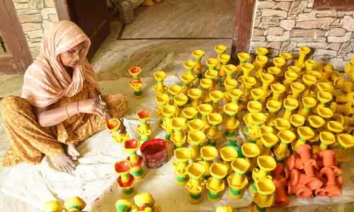 Punjab: दिवाली पर टेराकोटा आइटम हटरी, चंदोल और हाथी की बाजारों में बाढ़
