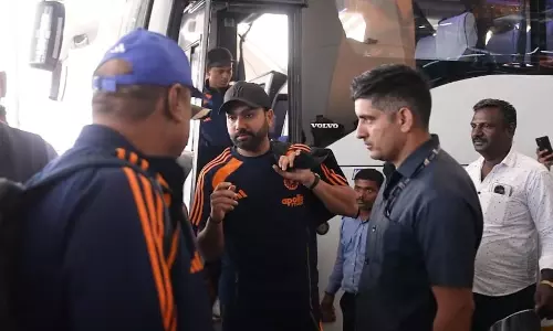 गिल, कोहली, रोहित और अन्य ने ऑस्ट्रेलिया को वनडे सीरीज के लिए मैदान पर उतारा गिल, कोहली, रोहित और अन्य ने ऑस्ट्रेलिया को वनडे सीरीज के लिए मैदान पर उतारा