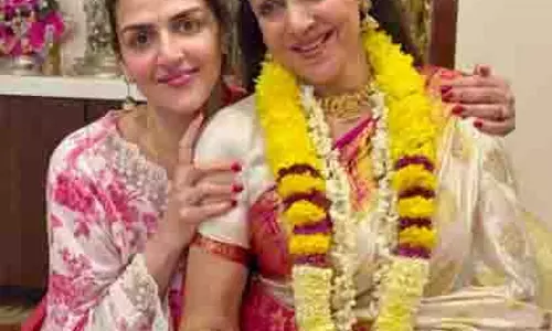Esha Deol: माँ हेमा मालिनी को जन्मदिन की बधाई दी: देश की ड्रीम गर्ल