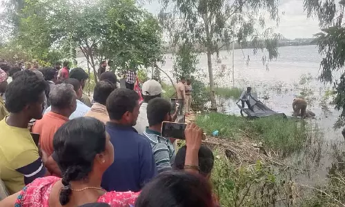 Kolar : सर्वे के दौरान लापता हुए टीचर का शव झील में मिला