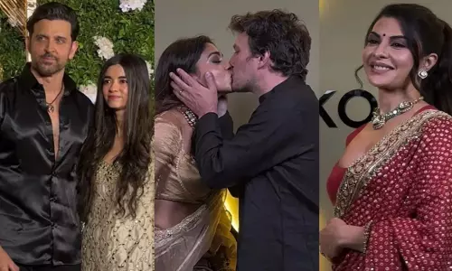 Hrithik Roshan, सबा आज़ाद ने रमेश तौरानी की दिवाली पार्टी की शोभा बढ़ाई Hrithik Roshan, सबा आज़ाद ने रमेश तौरानी की दिवाली पार्टी की शोभा बढ़ाई