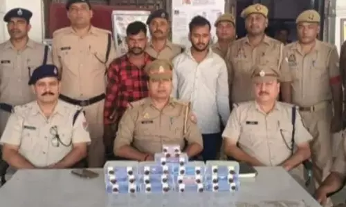 Mirzapur: रेलवे स्टेशन पर गिरोह की घेराबंदी, दो आरोपी गिरफ्तार Mirzapur: रेलवे स्टेशन पर गिरोह की घेराबंदी, दो आरोपी गिरफ्तार