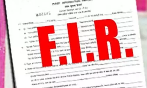 महिला की शिकायत पर पुलिस ने प्रेमी और पति को बनाया आरोपी, अश्लील तस्वीरें वायरल करने के आरोप महिला की शिकायत पर पुलिस ने प्रेमी और पति को बनाया आरोपी, अश्लील तस्वीरें वायरल करने के आरोप