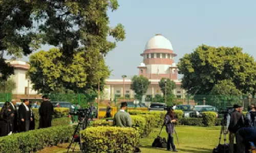 Telangana में पिछड़ा वर्ग के 42% आरक्षण पर सुप्रीम कोर्ट ने रोक नहीं हटाई Telangana में पिछड़ा वर्ग के 42% आरक्षण पर सुप्रीम कोर्ट ने रोक नहीं हटाई