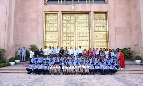 Jaipur: विद्यार्थियों ने देखी विधान सभा