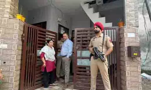 Dera Bassi में 85 वर्षीय दादी का गला रेतने वाला युवक फरार Dera Bassi में 85 वर्षीय दादी का गला रेतने वाला युवक फरार