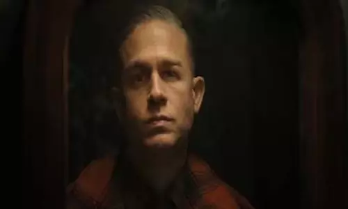 Ryan Murphy की ‘मॉन्स्टर’ बनी नेटफ्लिक्स की टॉप टीवी सीरीज़ Ryan Murphy की ‘मॉन्स्टर’ बनी नेटफ्लिक्स की टॉप टीवी सीरीज़