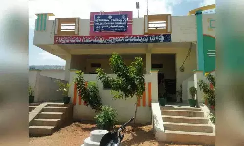 Ketidoddi पुलिस को पेट्रोल नहीं मिला.. अपने ही वाहनों से गश्त कर रहे Ketidoddi पुलिस को पेट्रोल नहीं मिला.. अपने ही वाहनों से गश्त कर रहे