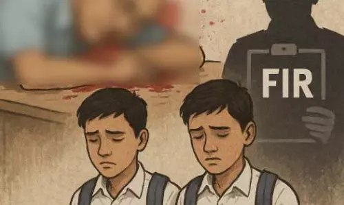 FIR दर्ज: परीक्षा रोकने की अफ़वाह फैलाने पर प्रिंसिपल की मौत FIR दर्ज: परीक्षा रोकने की अफ़वाह फैलाने पर प्रिंसिपल की मौत