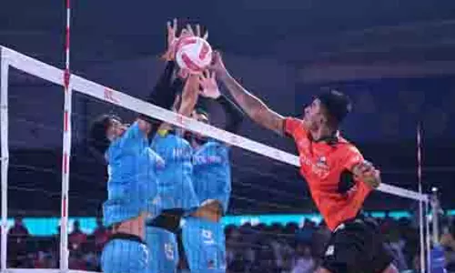 PVL 2025: हैदराबाद ब्लैक हॉक्स ने गोवा गार्डियंस पर 3-1 से जीत हासिल की PVL 2025: हैदराबाद ब्लैक हॉक्स ने गोवा गार्डियंस पर 3-1 से जीत हासिल की