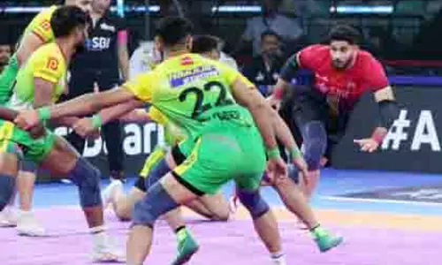 PKL 12: पटना और बेंगलुरु का रोमांचक टकराव, पाइरेट्स का पलड़ा भारी PKL 12: पटना और बेंगलुरु का रोमांचक टकराव, पाइरेट्स का पलड़ा भारी